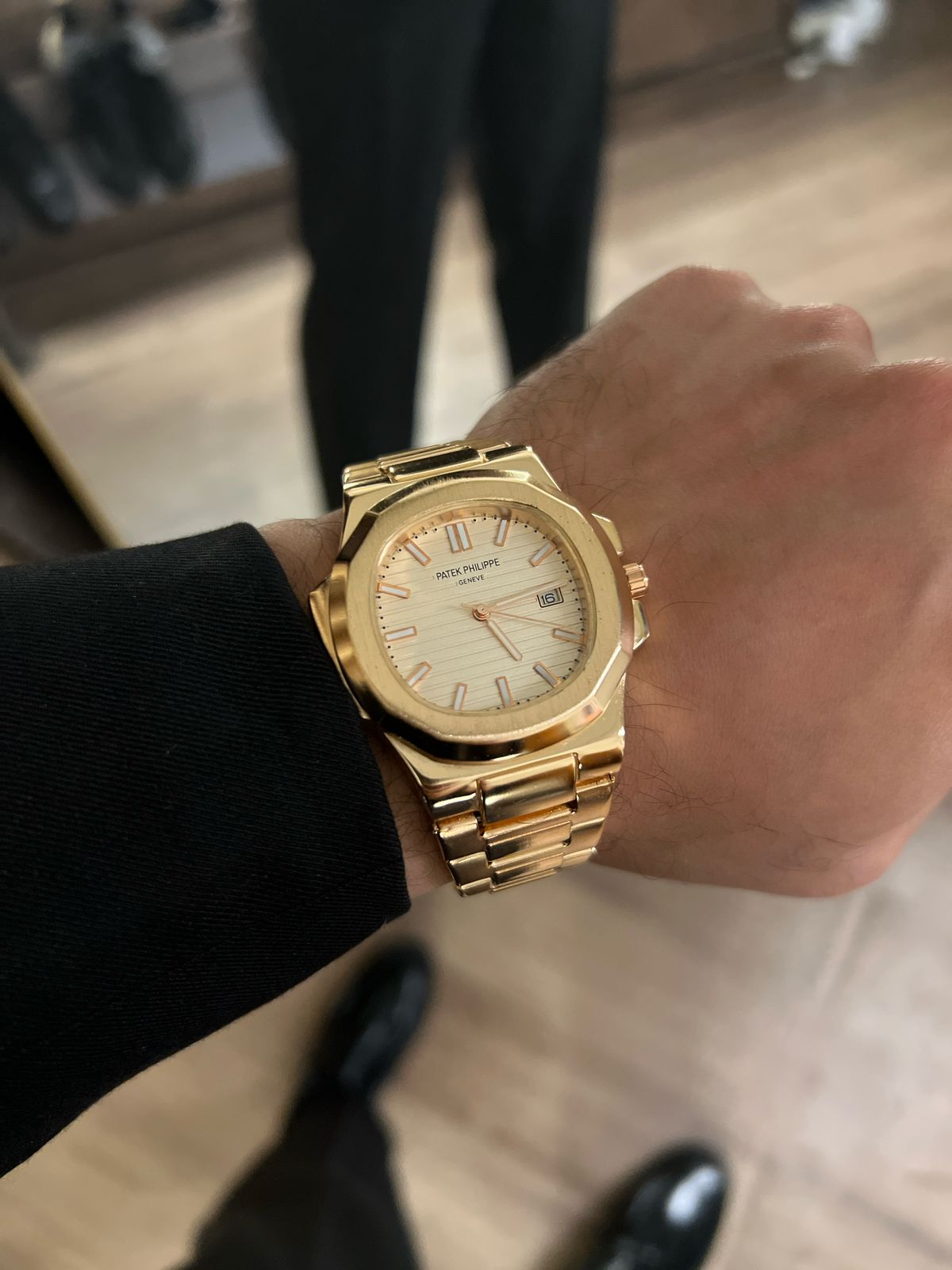 LIMITED EDITION | PATEK PHILIPPE GENEVE | NAUTILUS SERIES SLEEK WRIST WATCH