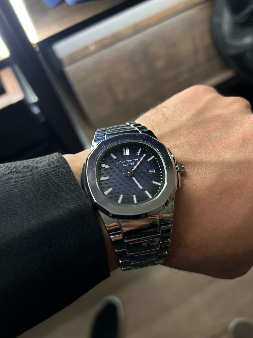 LIMITED EDITION | PATEK PHILIPPE GENEVE | NAUTILUS SERIES SLEEK WRIST WATCH