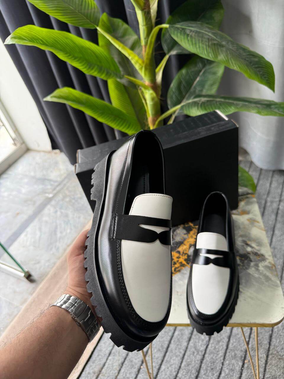 WHITE & BLACK CHUNKY PENNY LOAFERS – CLASSIC & VINTAGE